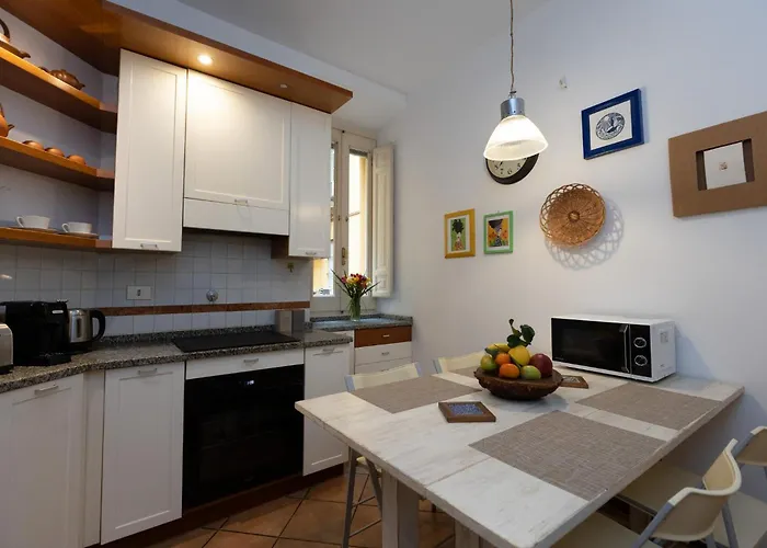 Guesthost - Trastevere Charming Rom